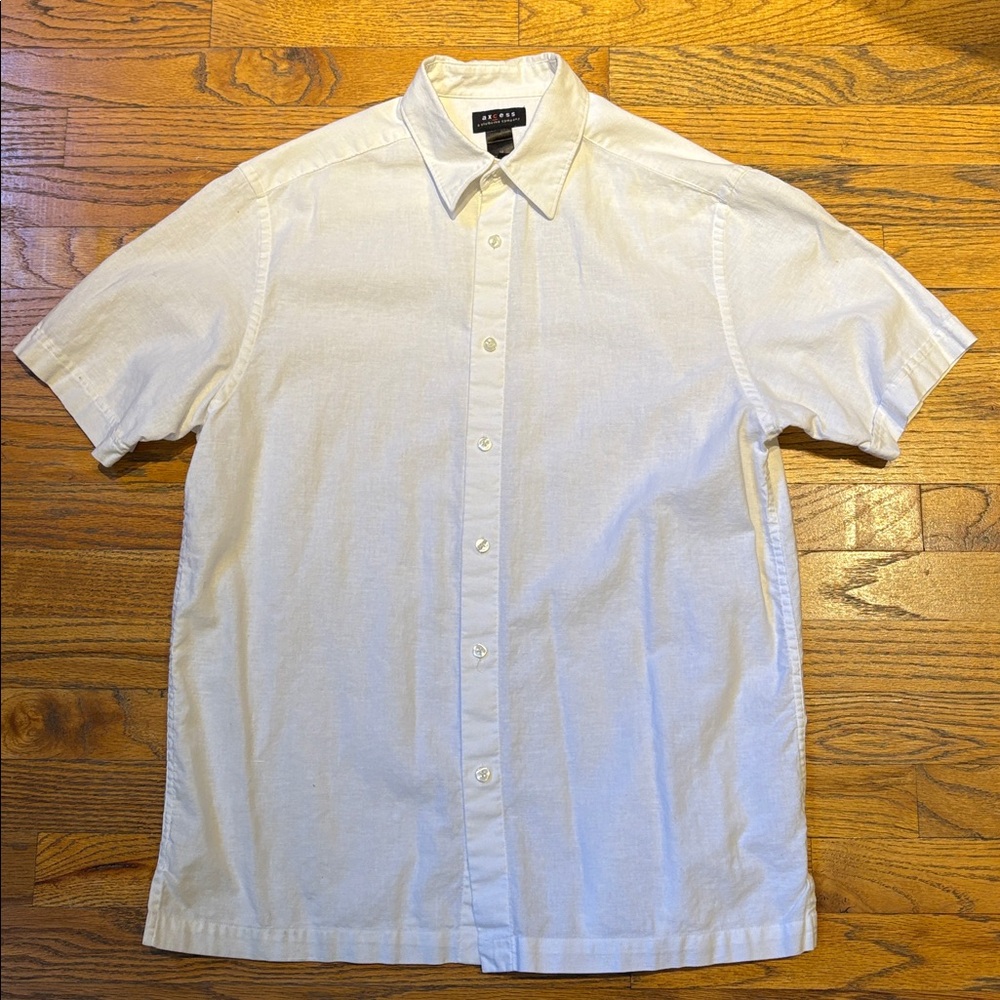 Axcess/Claiborne White Short Sleeve Shirt Medium